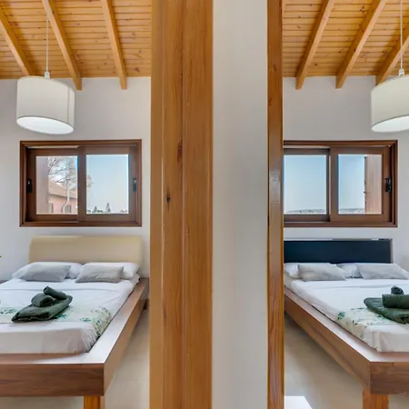 Amelia Wpool -500mfrombeach Ferienhaus Oroklini