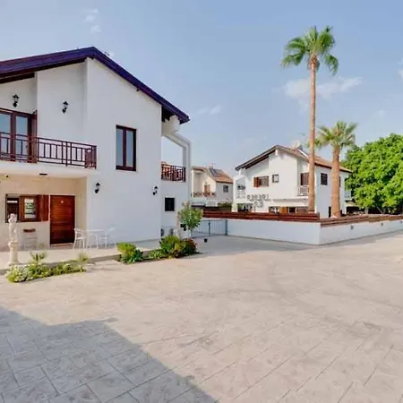 Vakantiehuis Amelia Wpool -500mfrombeach *