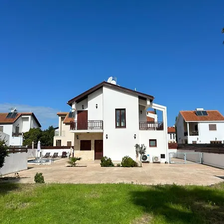 Vakantiehuis Amelia Wpool -500mfrombeach