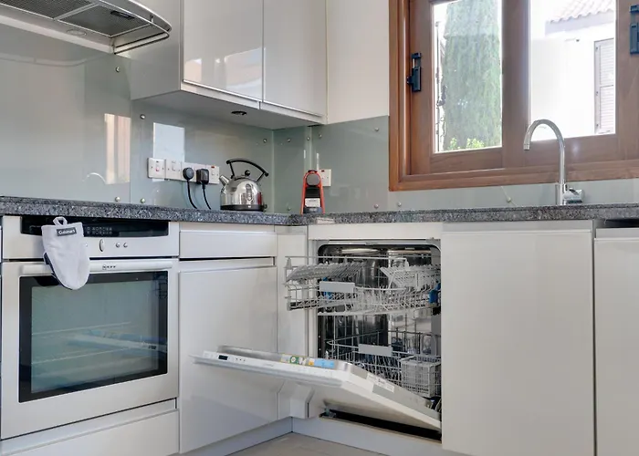 Amelia Wpool -500mfrombeach Casa de Férias